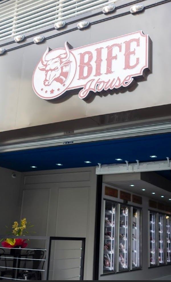 Bife House Boutique – Chácara Flora